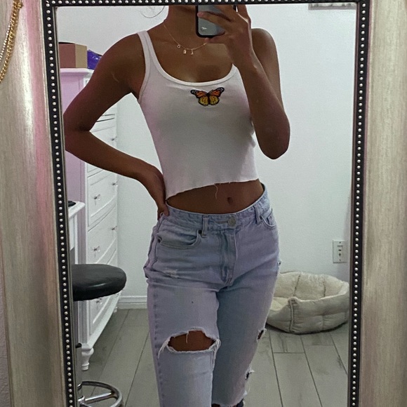 brandy melville butterfly tank !! - Picture 3 of 3